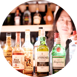 写真:バーカウンター