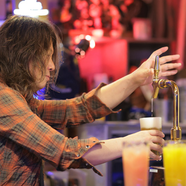 写真：ドリンクカウンター