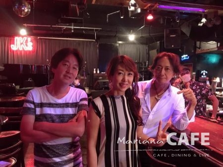 写真:Mariana CAFE Sunset Live